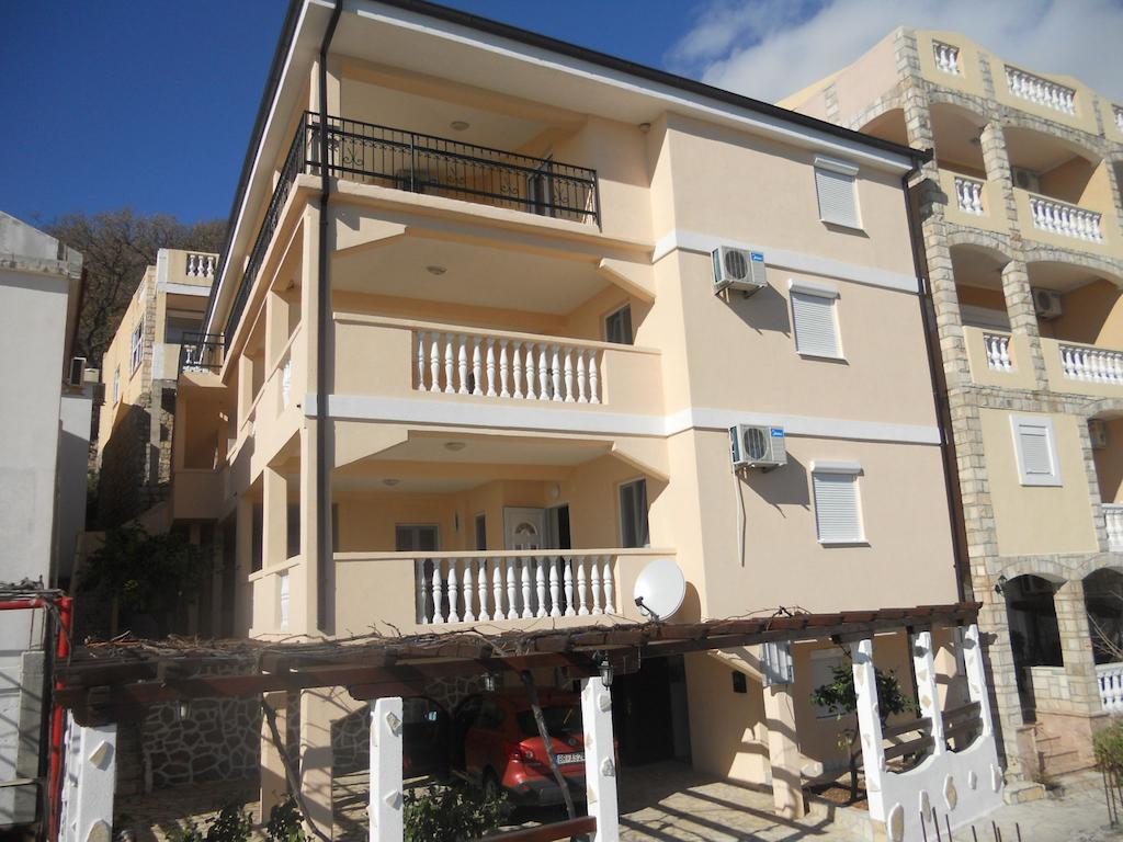 Apartments Papillon Podgorica Luaran gambar