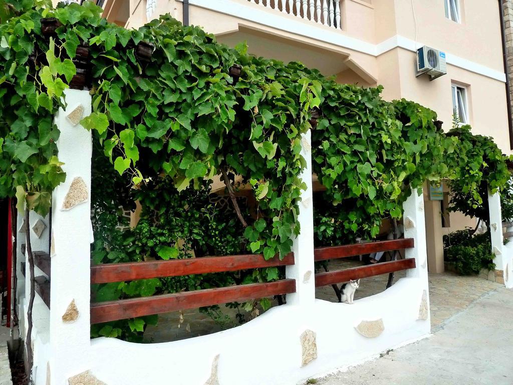 Apartments Papillon Podgorica Luaran gambar