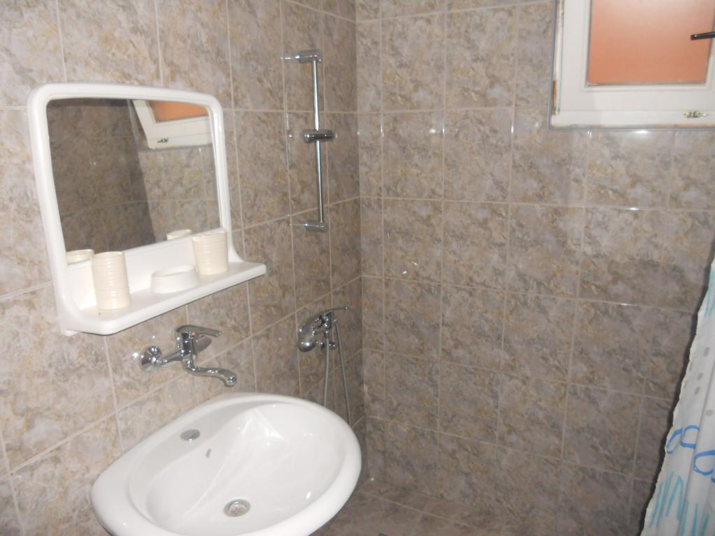 Apartments Papillon Podgorica Bilik gambar